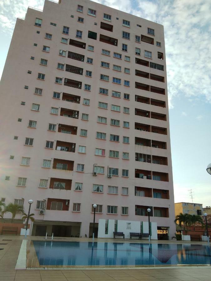 Plaza Melaka Raya Apartment Exterior photo